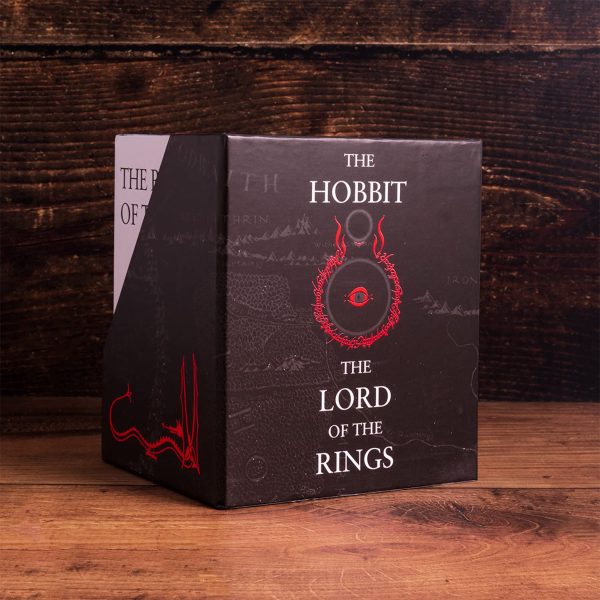 THE MIDDLE-EARTH TREASURY: The Hobbit & The Lord of the Rings